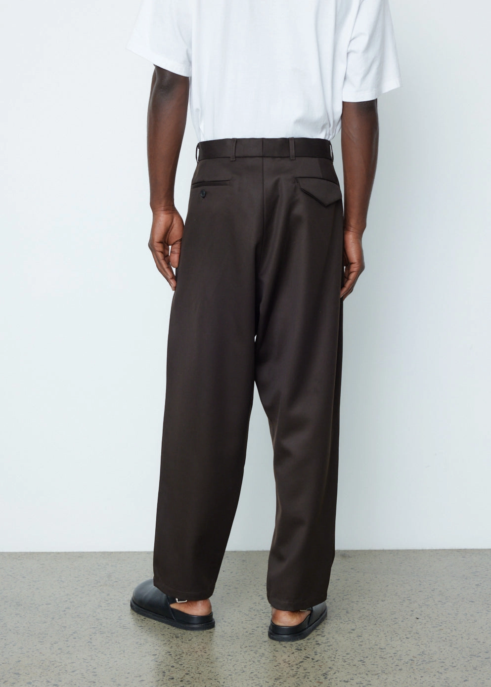 2 Pleated Pants