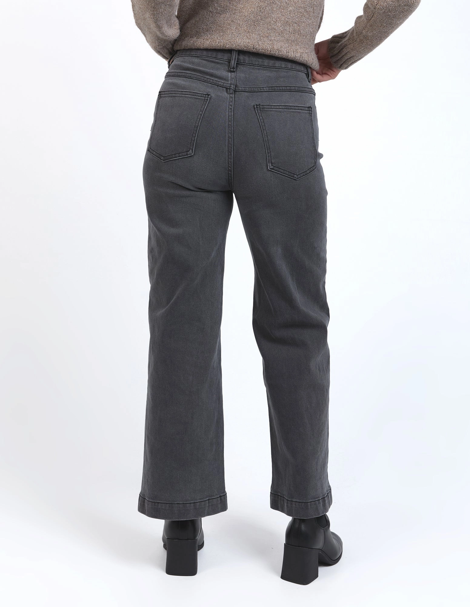 Foxwood Sarah Wide Leg Jean Washed Black