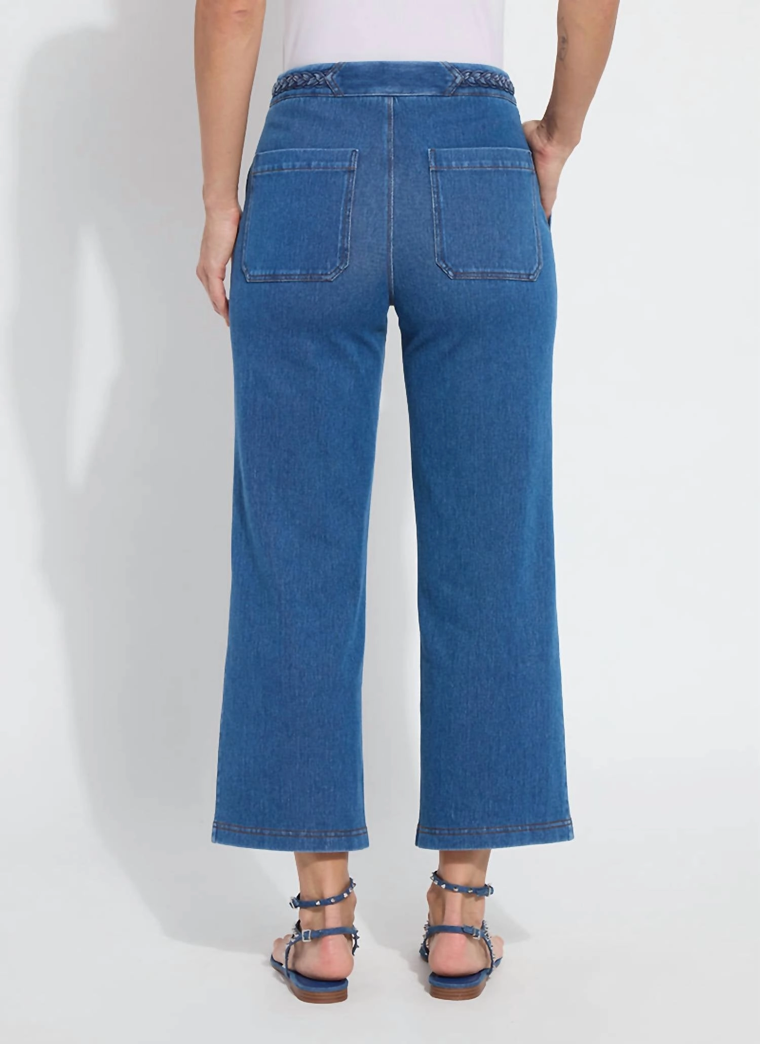 Hayes Braded Wide Leg Crop Jeans In Mid Wash