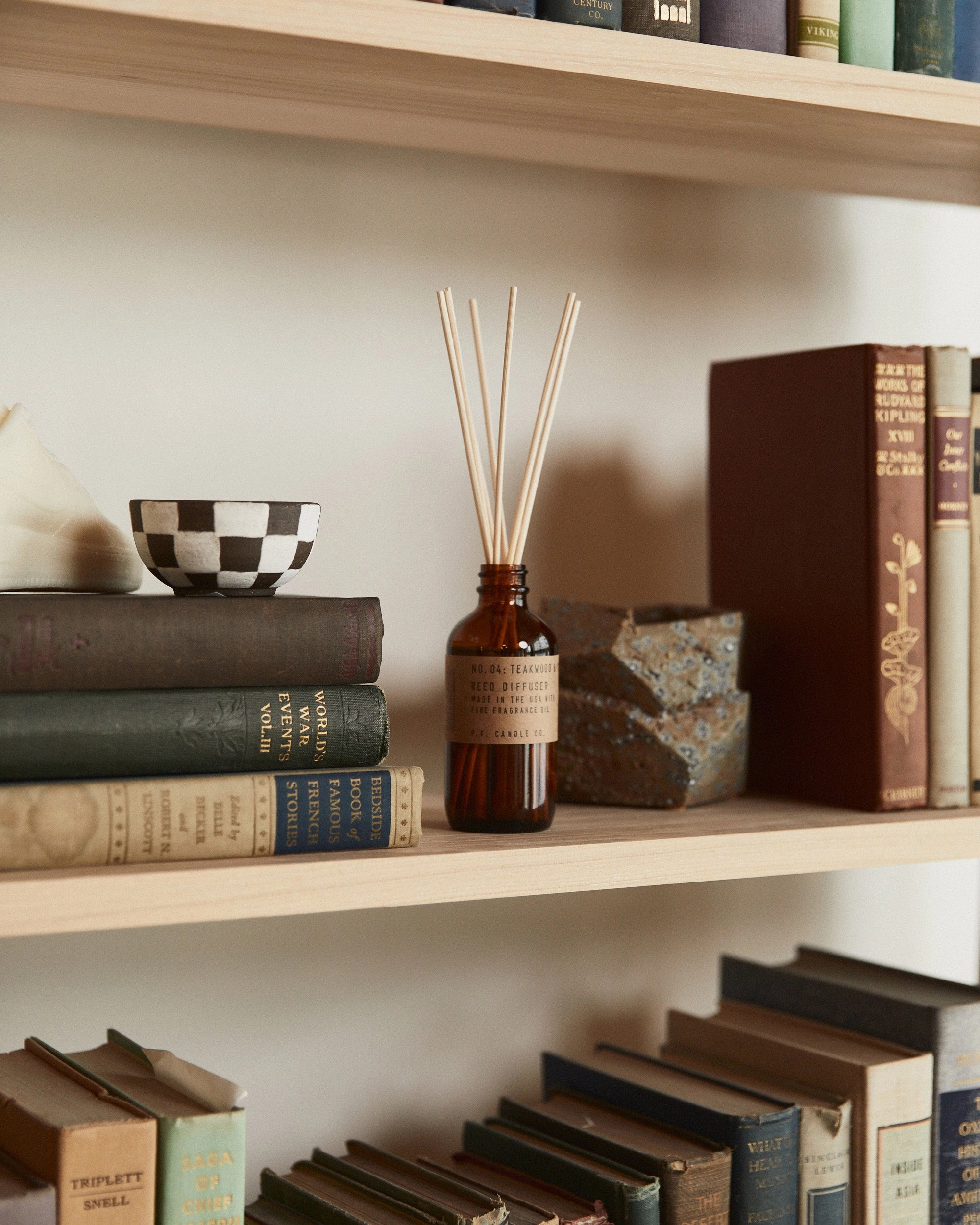 P.F. Candle Co. Reed Diffuser - Teakwood & Tobacco