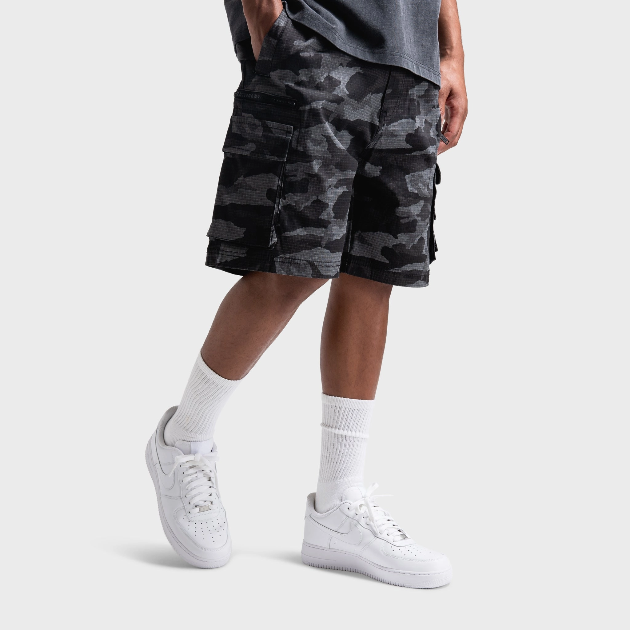 Supply & Demand Omega Cargo Shorts / Dark Camo