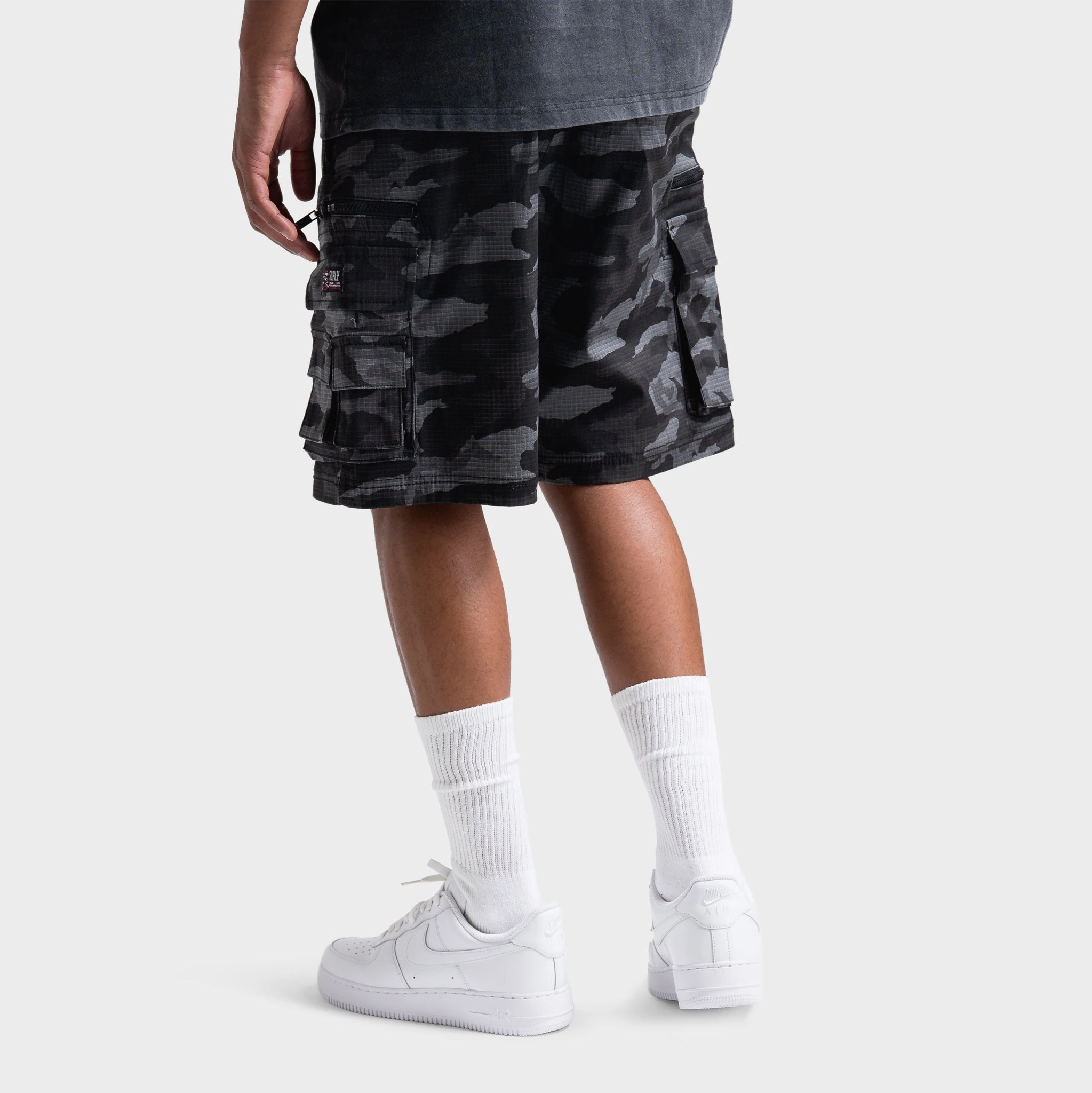 Supply & Demand Omega Cargo Shorts / Dark Camo