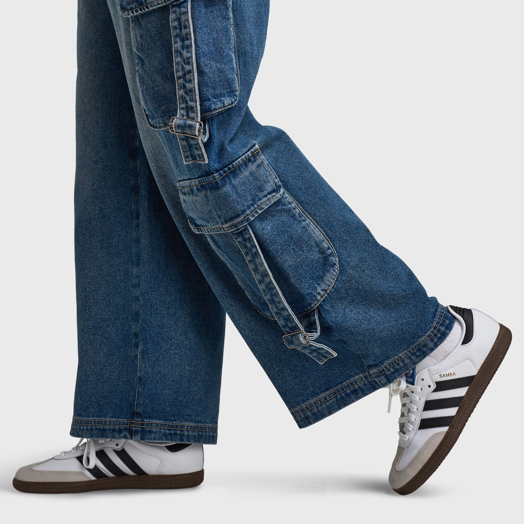 Supply & Demand Women's Born Jeans / Mid Wash Denim